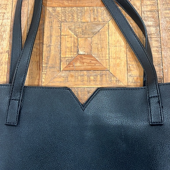 Pixie Mood Black pebbled tote bag with matching pouch - Picture 4 of 11